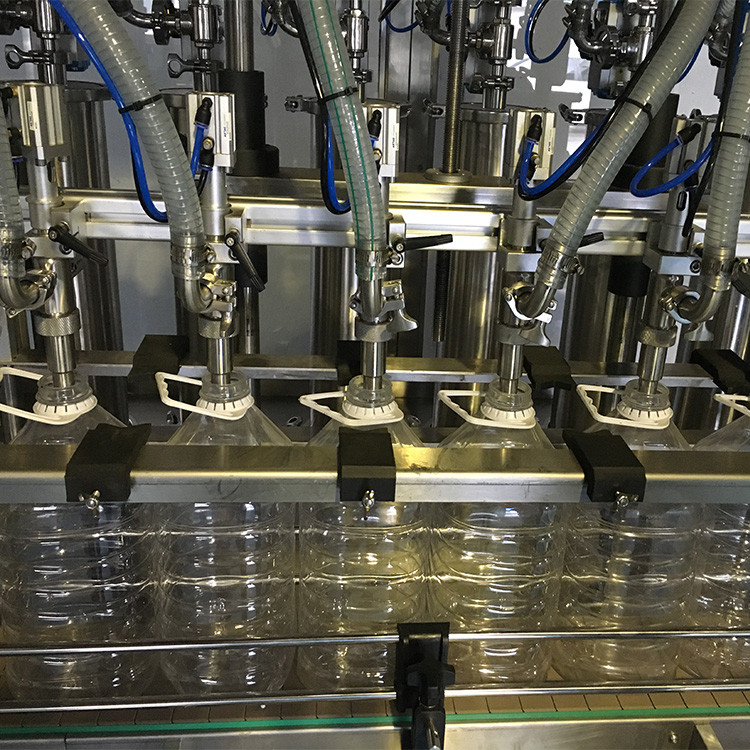 Fabrika-Plastik-Şişe-Mısır-Yağ Dolum-Satır1